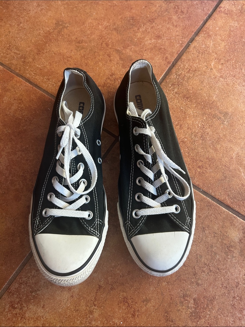 Converse Men's Black and White Low Top Canvas Sneakers
